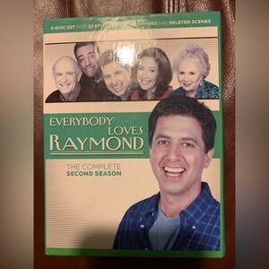 Season 2-Everybody Loves Raymond 5-disc DVD set. Great condition.